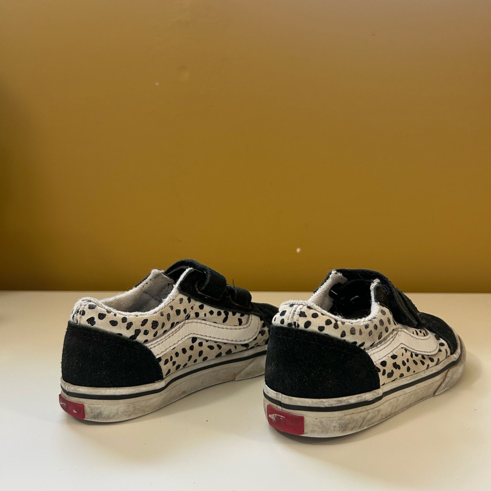 Vans Kids Sneakers in Black and White